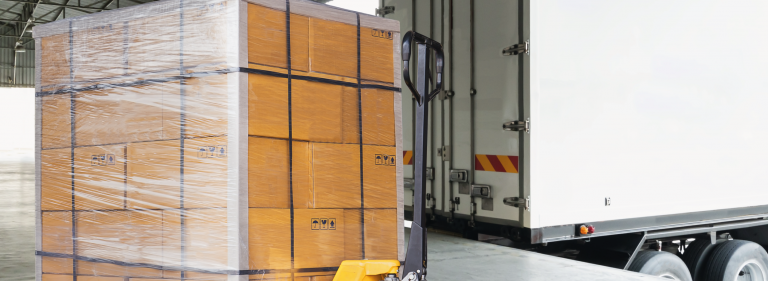 https://www.omnilink.com.br/wp-content/uploads/2021/09/Tecnologia-diminui-riscos-no-transporte-de-carga-768x281.png